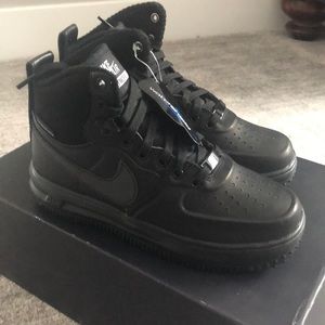 Nike boys lunar force Sneakerboot black 3.5